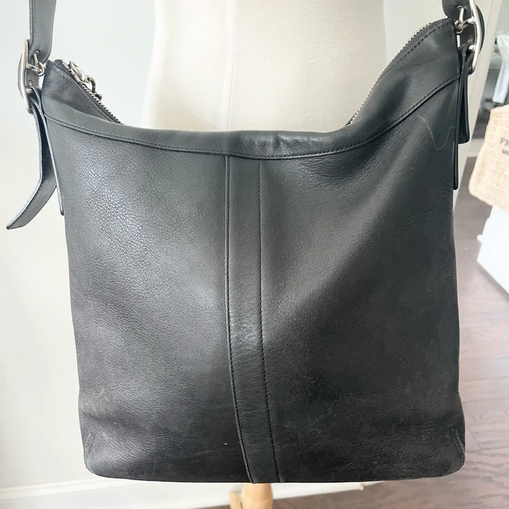VTG COACH 9188 BLACK LEATHER SHOULDER BAG SILVER HARDWARE